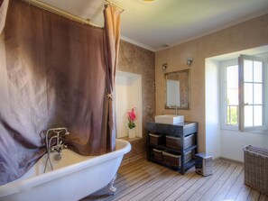 Towels - Exklusivität Korsika, Steinhaus mit Charme by Interhome (Moriani-Plage)