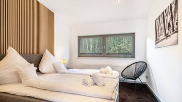 3 bedrooms, WiFi, bed sheets