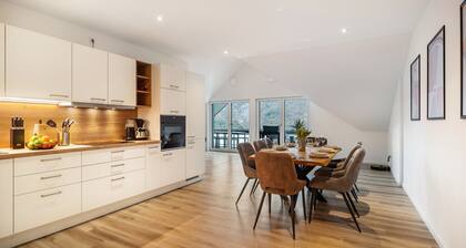 Apartment 'Moselbude Kröv' with Moselle View, Sauna, Terrace, E-Bikes Included, Grill