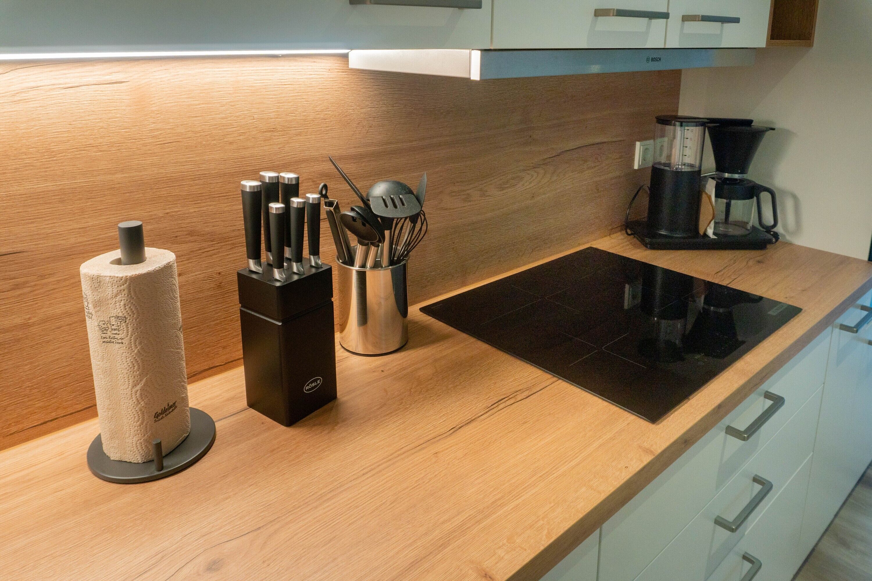 Geladeira, fogão, cooktop, lava-louças