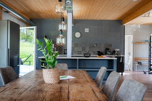 Nicht klassifiziertes Bild, 2 von 43, Schaltfläche