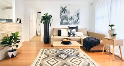 Coastal Stay | 500m to Beach & Cronulla Centre