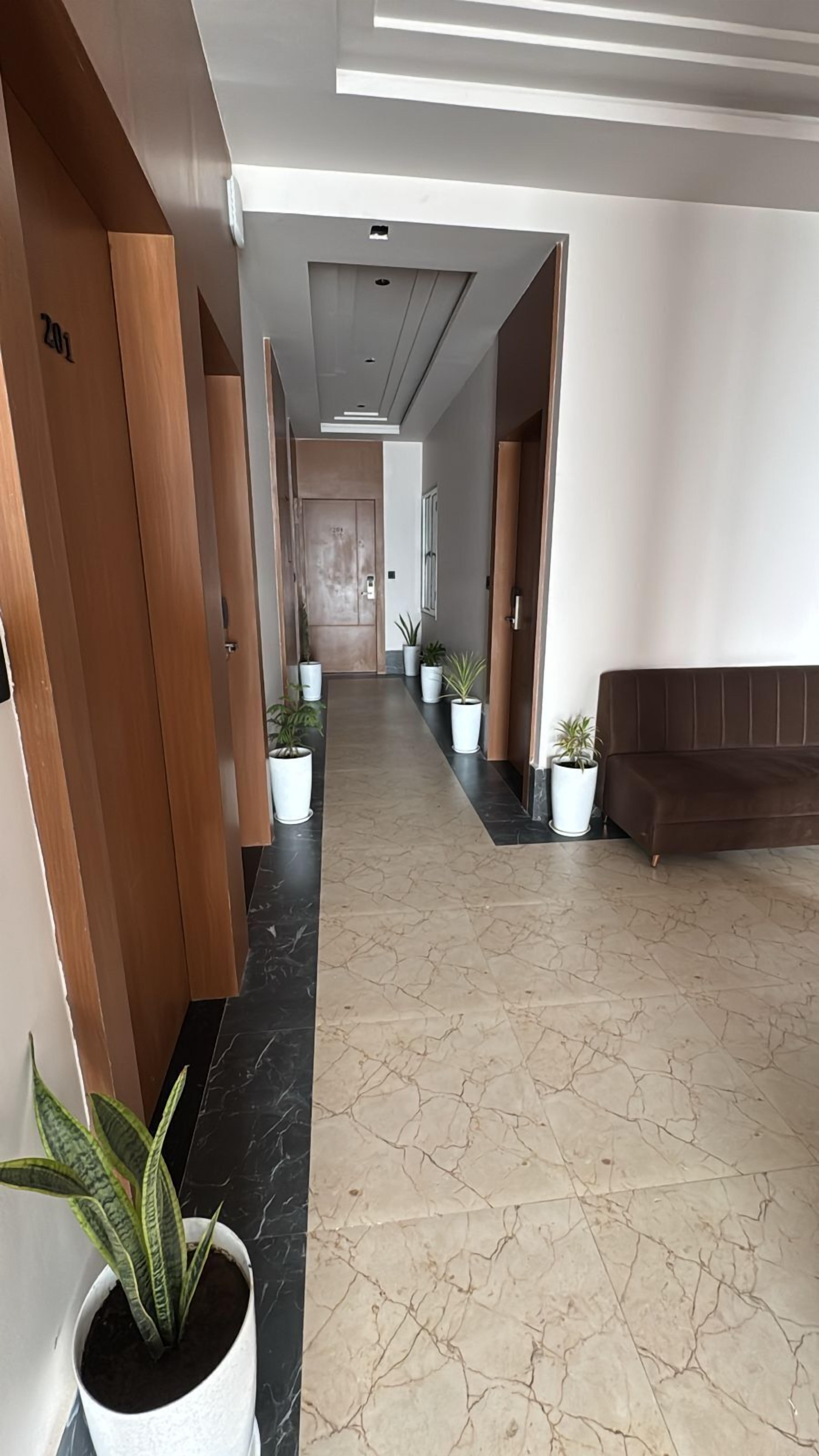 Área de estar no saguão