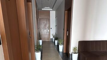 Área de estar no saguão