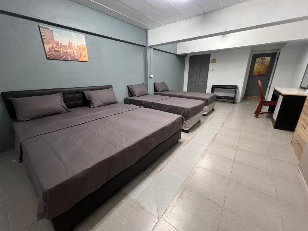 エコノミー 4 人部屋