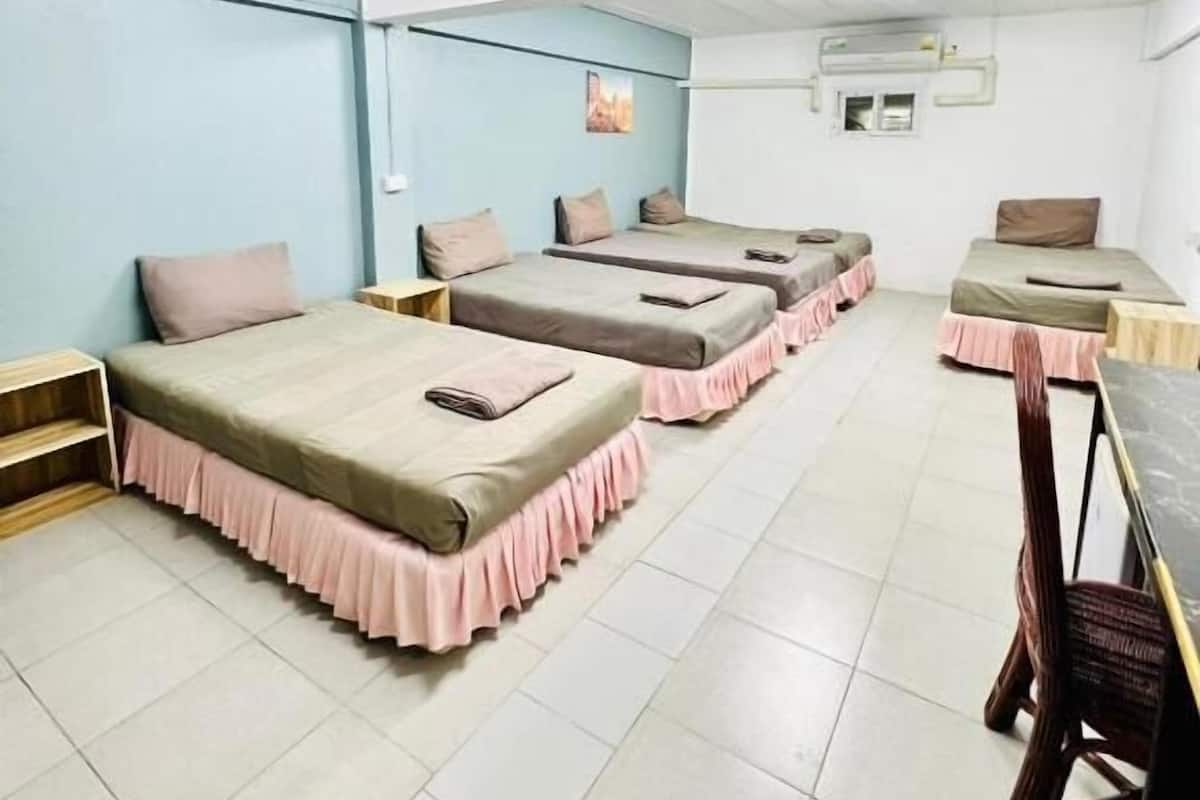 Female Dorm Single Bed Room