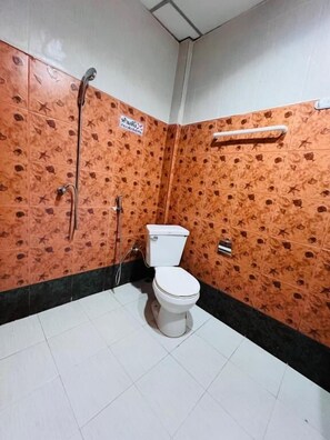 Double Room, Balcony, City View | Bathroom - Patong Adventure Hostel (Patong)