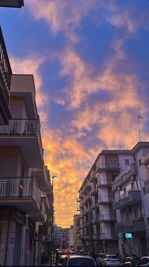 Luokittelematon kuva, 3 kautta 15, painike