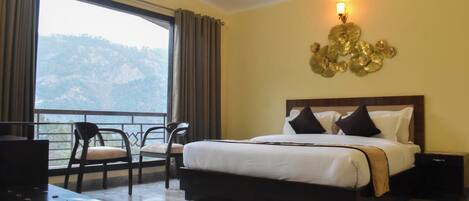 Deluxe Double Room | Free WiFi
