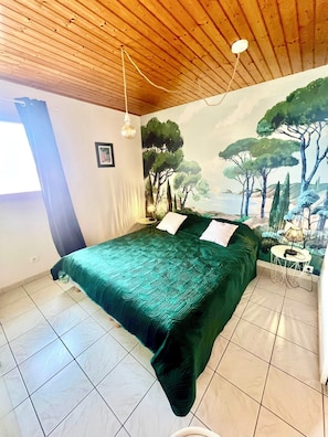 4 bedrooms, Internet, bed sheets - Large family villa 5 min from the beach - 8 pers - pets welcome (Brem-sur-Mer)