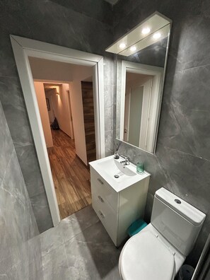 Uklassifisert bilde, 2 av 15, knapp