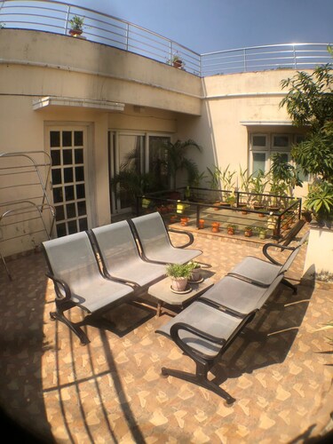 Dayanadi: Elegant Sunlit room @Nabagunjara Terrace