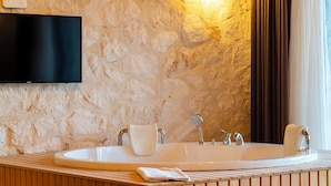 Eco Villa Ates | Bồn tắm thủy lực