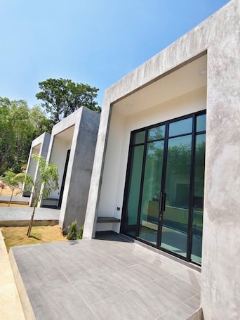 Studio, 1 King Bed, Non Smoking, Garden View | Exterior. Pearlix Koh Mook