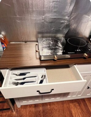 Unclassified image, 3 of 21, button