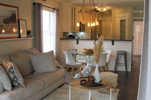 Unclassified image, 5 of 47, button - Waterway Getaway (Myrtle Beach)