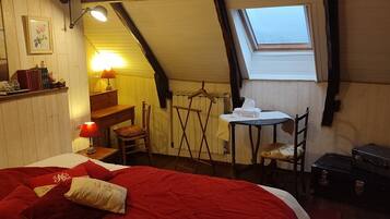 1 habitación, wifi y ropa de cama