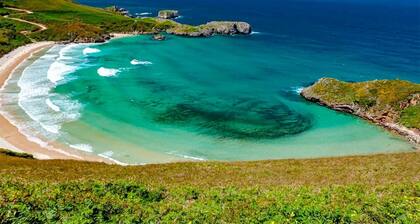 IDEAL PARA DESCANSAR O HACER TURISMO CON LA FAMILIA Y AMIGOS.