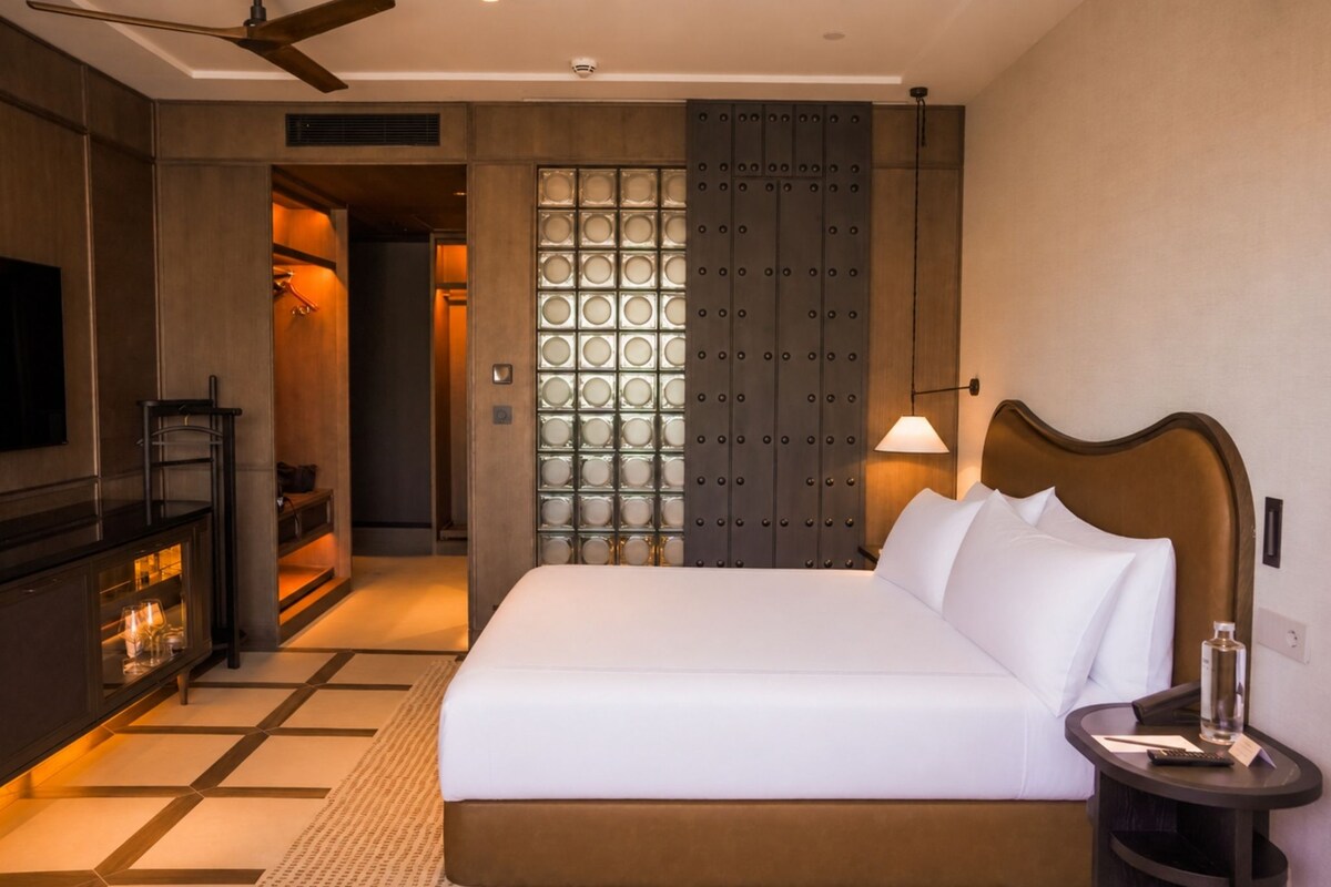 Junior Suite, Terrace, City View