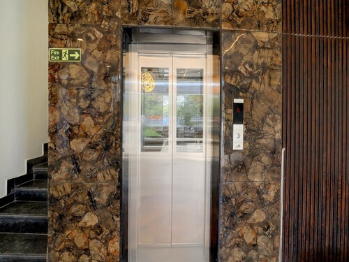 Townhouse Mahamrityunjay Dwar Ujjain