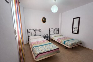 2 bedrooms, bed sheets - Apartamento Toneleros Beach (Conil de la Frontera)