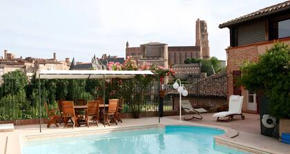 La Chambre de Cécile avec piscine partagée, Wi-Fi et climatisation