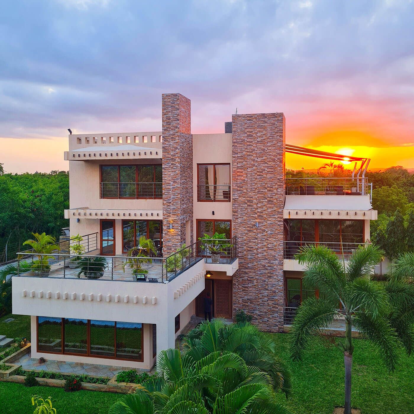 Apartamento clásico, vistas al jardín