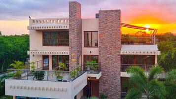 Klassiek appartement, uitzicht op tuin