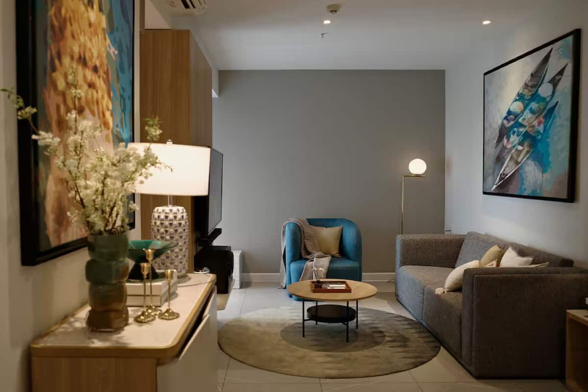 Luxury Apartment, 2 Bedrooms, Kitchen, City View | Living area | 55-inch Smart TV with digital channels