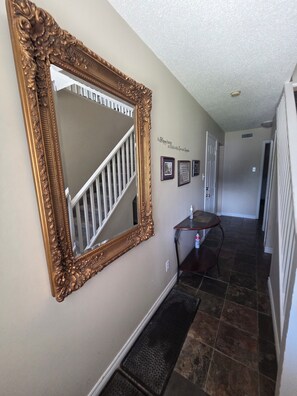 Interior - Bright &Specious Family Home Close To Ski Hill (Collingwood)