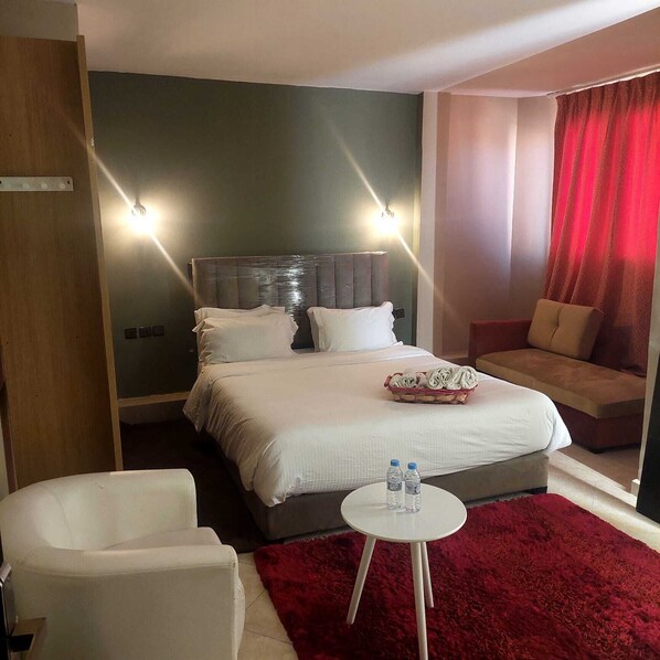 Deluxe Double Room, City View | Select Comfort beds, laptop workspace, free WiFi - Lyron Hostel (Marrakech)