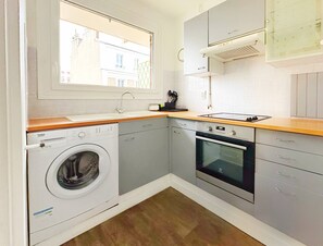 Frigorifero, microonde, macchina per tè/caffè