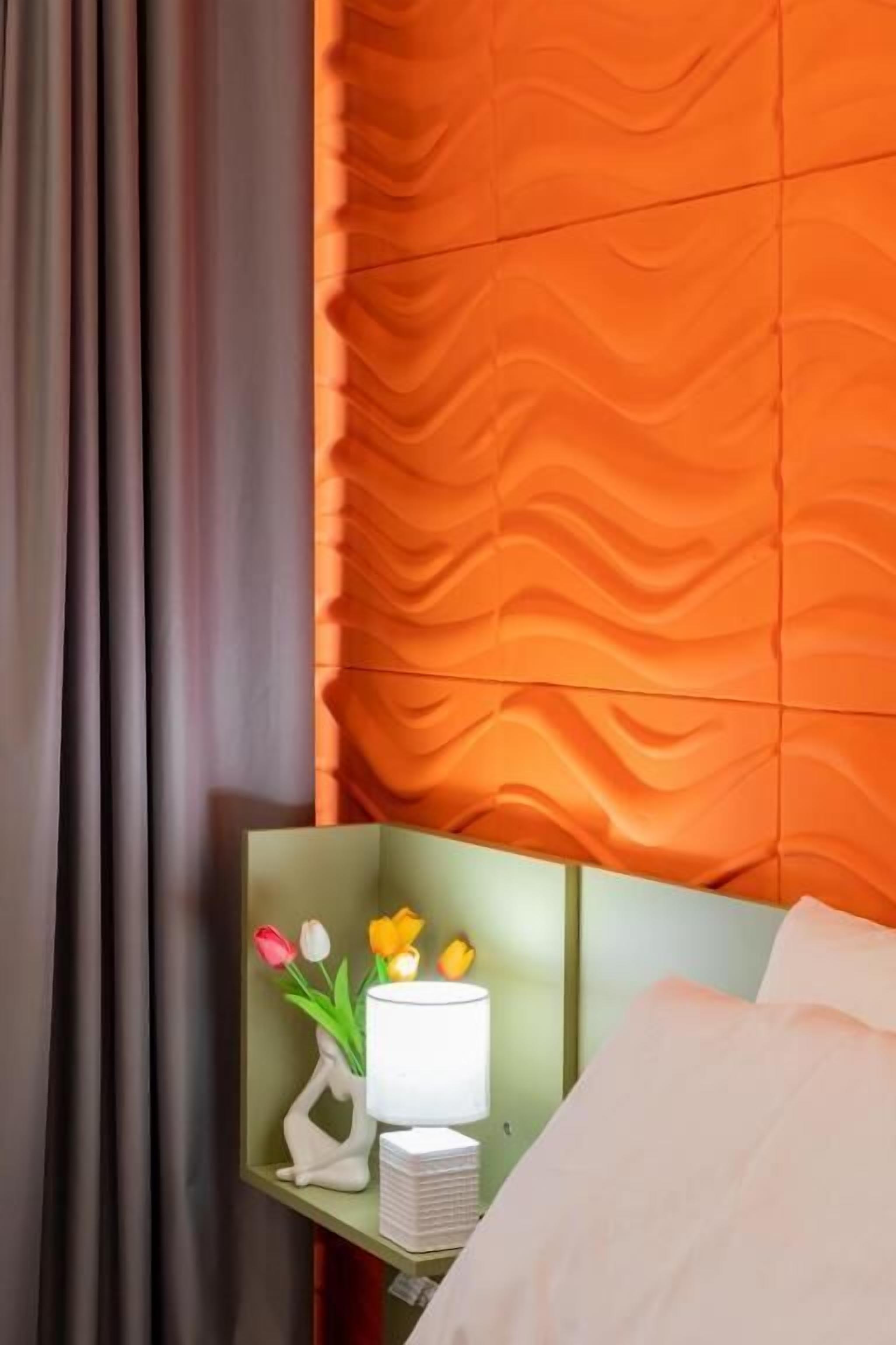 In-room safe, free WiFi