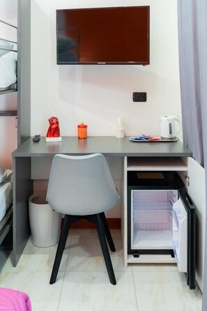 家庭四人房, 城市景觀 | 起居區