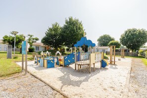 Aire de jeux - extérieure