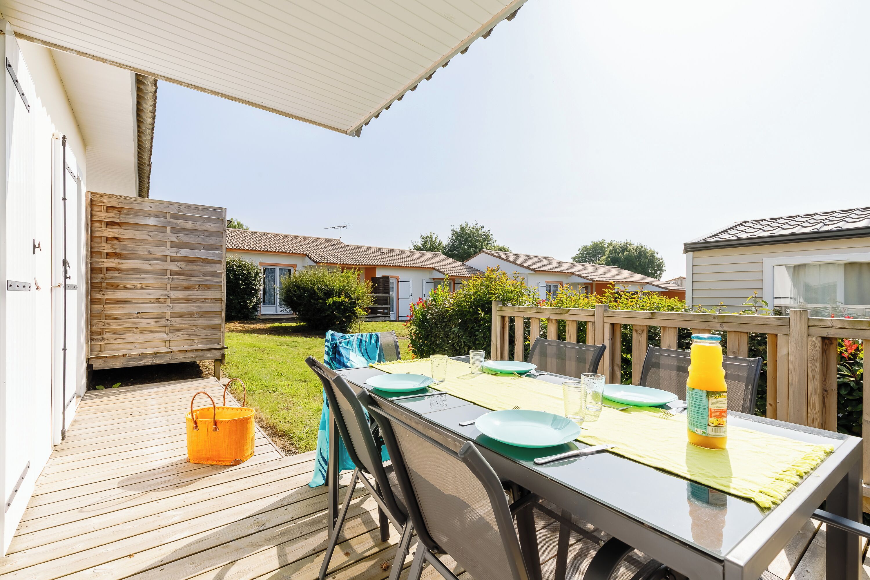 Rumah Comfort | Teras/patio
