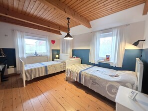 2 Schlafzimmer, Bügeleisen/Bügelbrett, WLAN, Bettwäsche