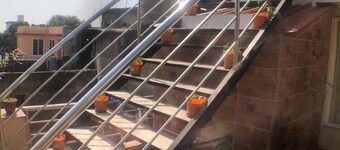 Mahanadi: Spacious room with attached bathroom@ Nabagunjara Terrace