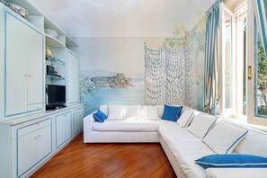 Interior - Lovely 2-Bedroom Flat - Sea View Terrace (Portofino)