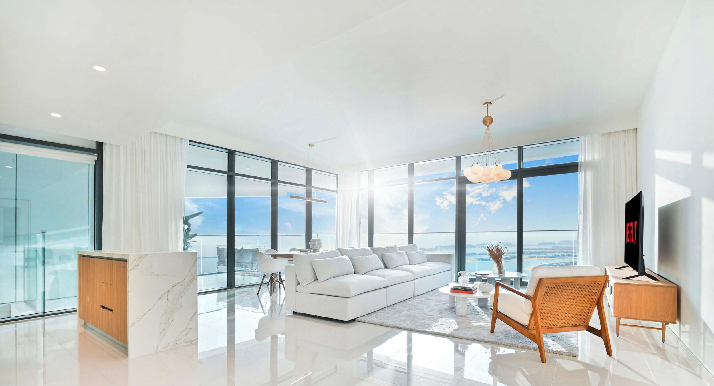 Apartment | Living area | Flat-screen TV