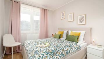 1 bedroom, iron/ironing board, travel crib, WiFi