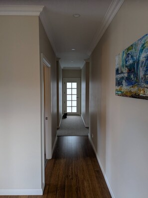 Nhà, 3 phòng ngủ, ban công