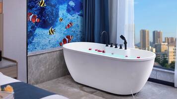 Superior Double Room Single Use | Bathroom | Free toiletries, hair dryer, towels, soap