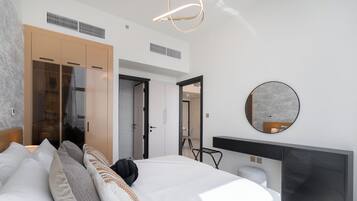 Standard Apartment, 1 King Bed with Sofa bed, Balcony, City View | Egyptian cotton sheets, premium bedding, in-room safe