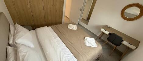 1 habitación, wifi y ropa de cama