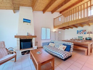 TV - Les Hêtres by Interhome (Saint Palais sur mer)