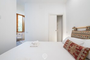 1 bedroom, iron/ironing board - Trieste Avenue Apartment (Cagliari)