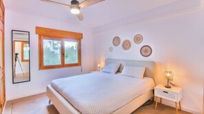 4 habitaciones, wifi gratis y ropa de cama 