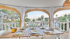 Outdoor dining - Modern villa with swimming pool and sea views in Denia 8P (Denia)