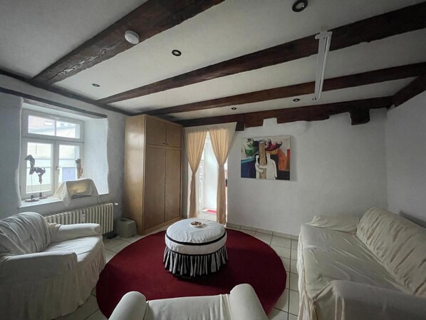 Immagine non classificata, 1 di 12, pulsante